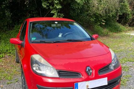 Renault Clio 140.000 km 2.999 &euro; Koblenz 56075