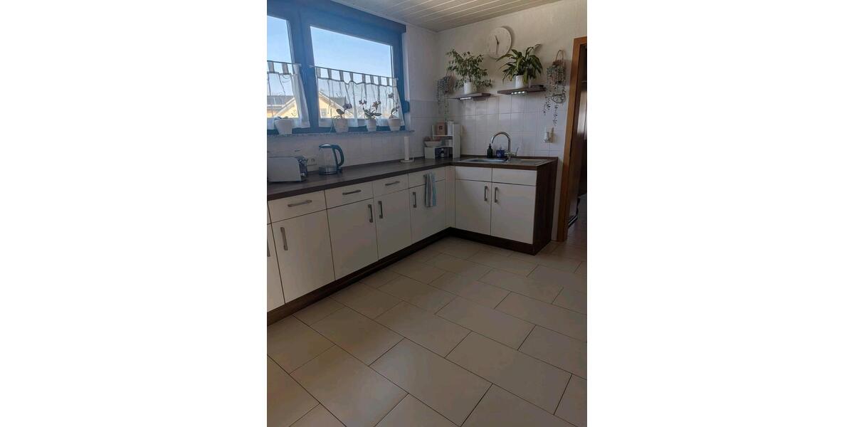 Dachgeschoßwohnung Kleinmaischeid - 2 Zimmer, 96 m&sup2;, 690&euro; | Angebot:25936672