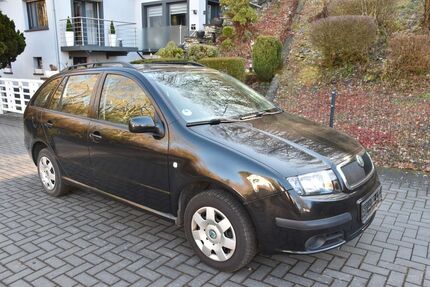Skoda Fabia 201.000 km 1.690 &euro; Trimbs 56753
