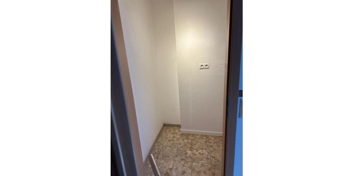 Erdgeschoßwohnung Urmitz - 3 Zimmer, 90 m&sup2;, 700&euro; | Angebot:25271367