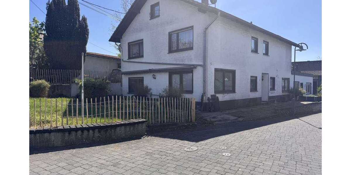 Einfamilienhaus Neustadt (Wied) Hombach - 12 Zimmer, 366 m&sup2;, 349.000&euro; | Angebot:26351954