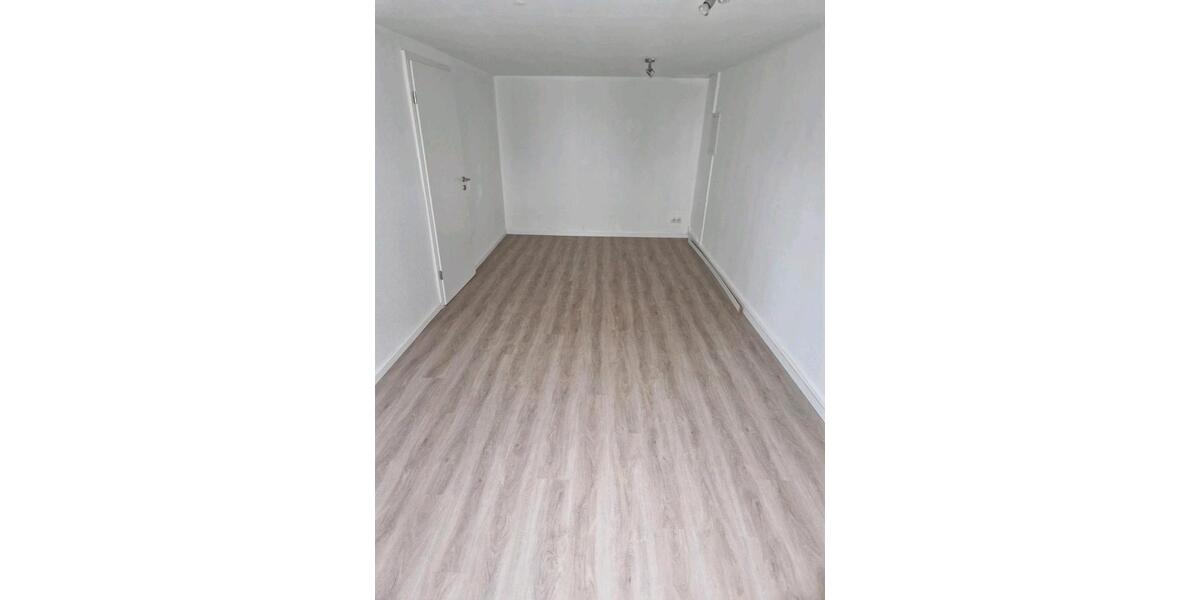 Etagenwohnung Andernach - 4 Zimmer, 95 m&sup2;, 1.000&euro; | Angebot:25049815