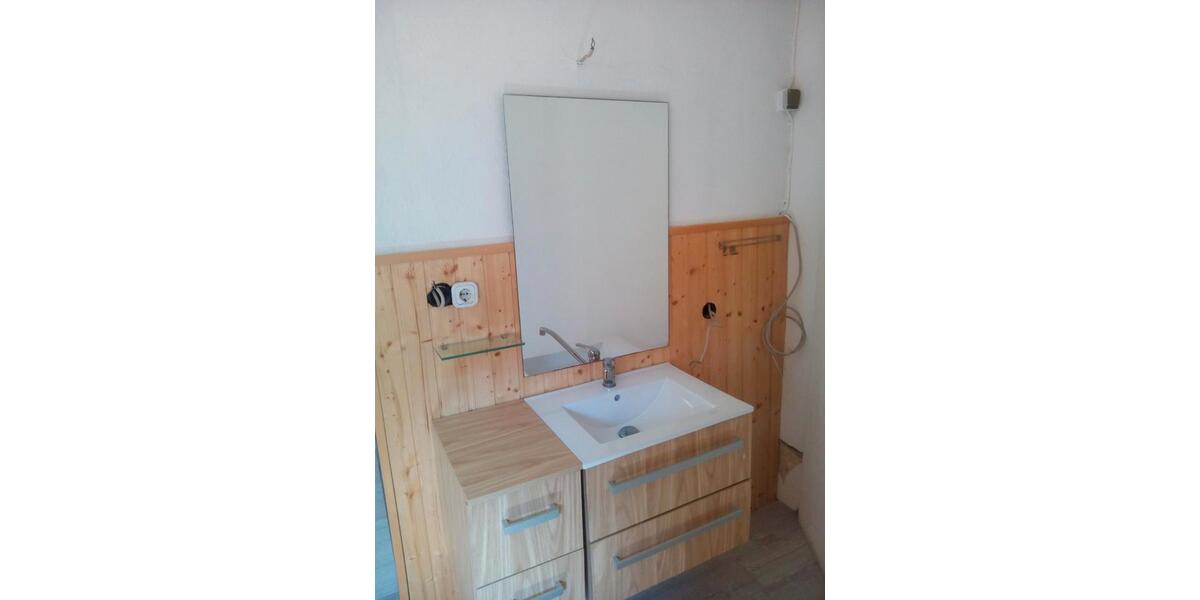 Etagenwohnung Dierdorf - 3 Zimmer, 100 m&sup2;, 550&euro; | Angebot:26030657