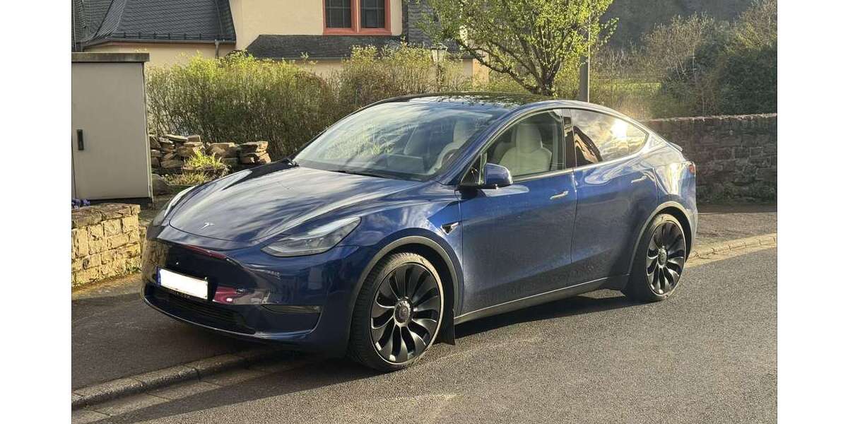 Tesla Model Y 53.000 km 43.500 &euro; Müden 56254