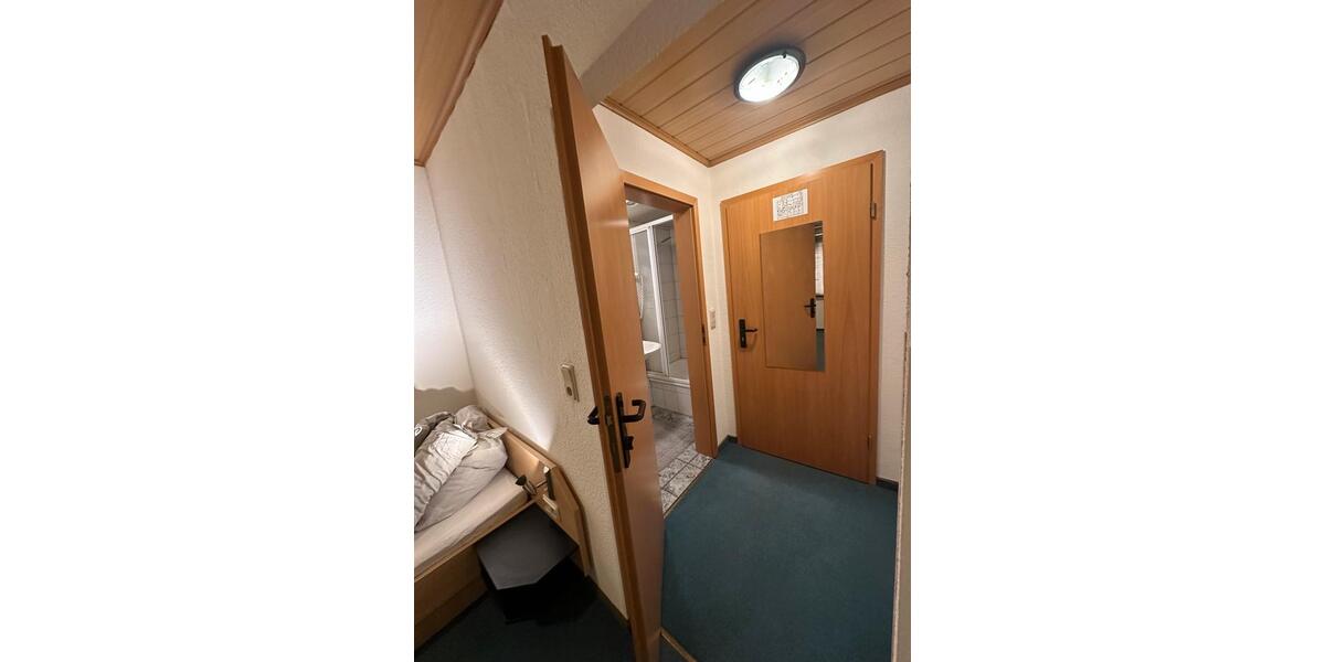 Etagenwohnung Asbach - 11 Zimmer, 22&euro; | Angebot:22929868