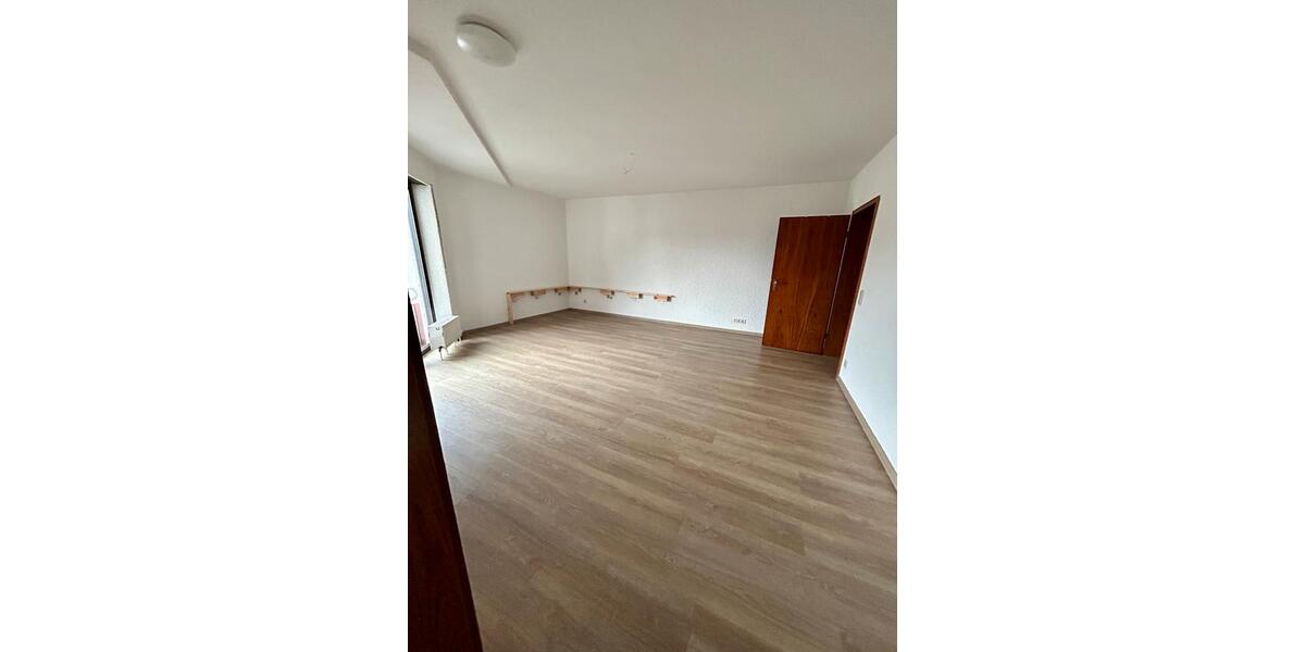 Etagenwohnung Bendorf - 3 Zimmer, 90 m&sup2;, 925&euro; | Angebot:25892193