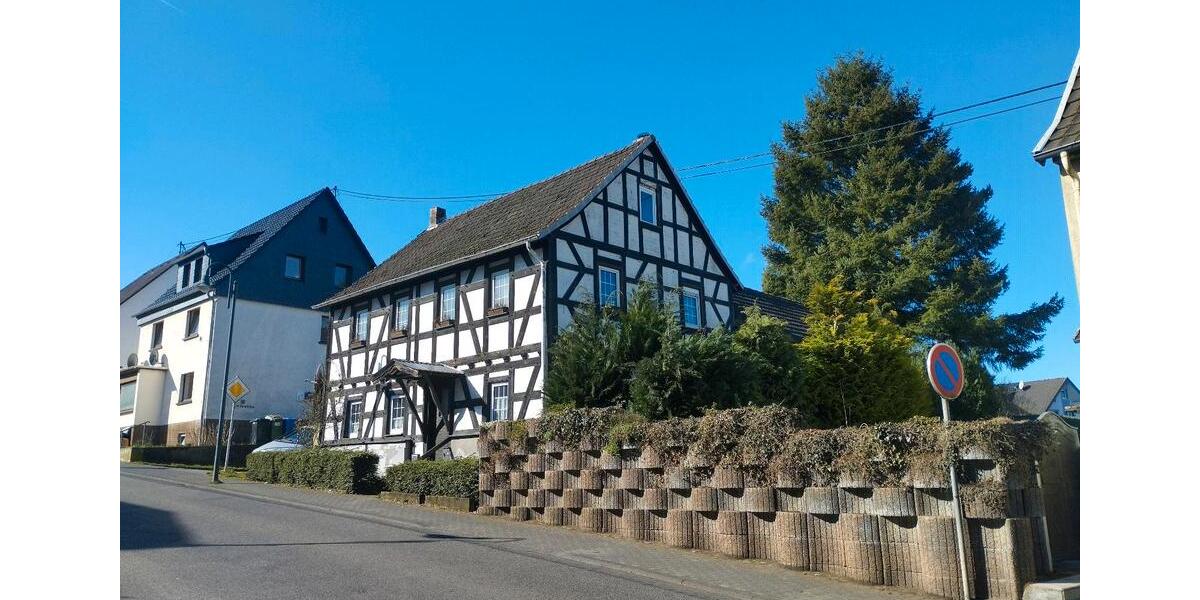 Einfamilienhaus Asbach - 6 Zimmer, 166 m&sup2;, 199.999&euro; | Angebot:24773234