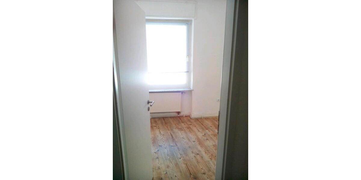 Etagenwohnung Raubach - 3 Zimmer, 100 m&sup2;, 700&euro; | Angebot:24591151