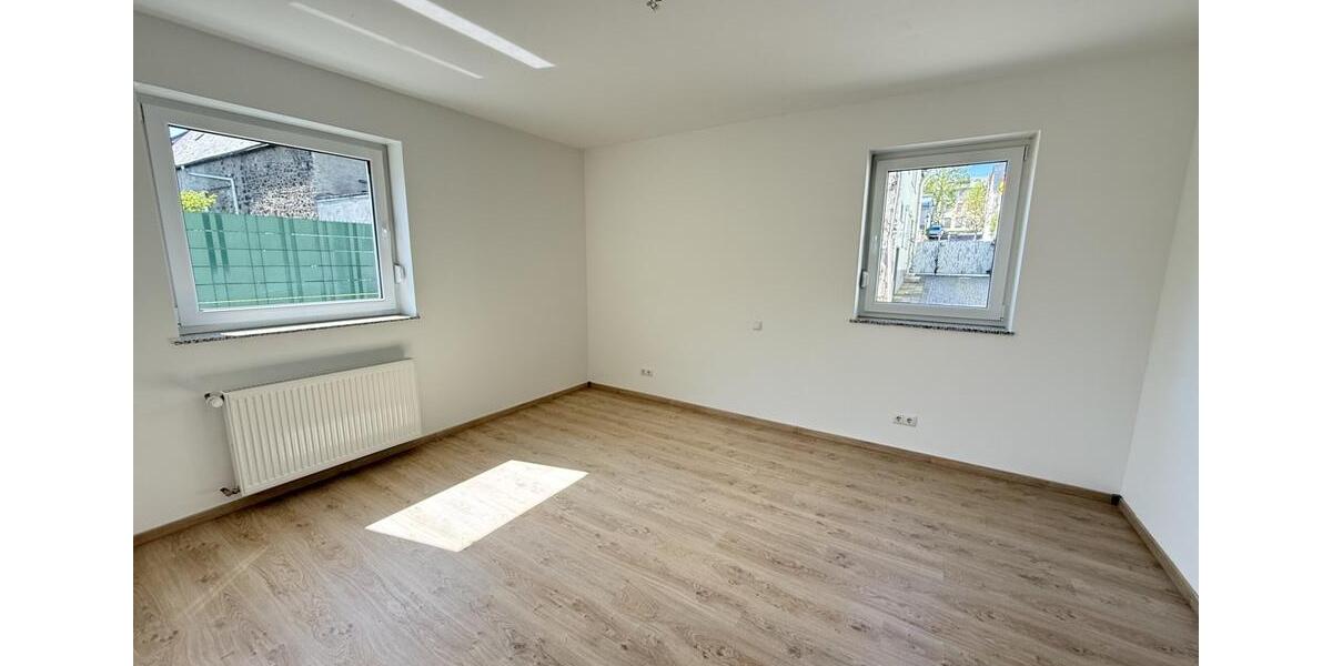 Erdgeschoßwohnung Urmitz - 3 Zimmer, 90 m&sup2;, 950&euro; | Angebot:26339550