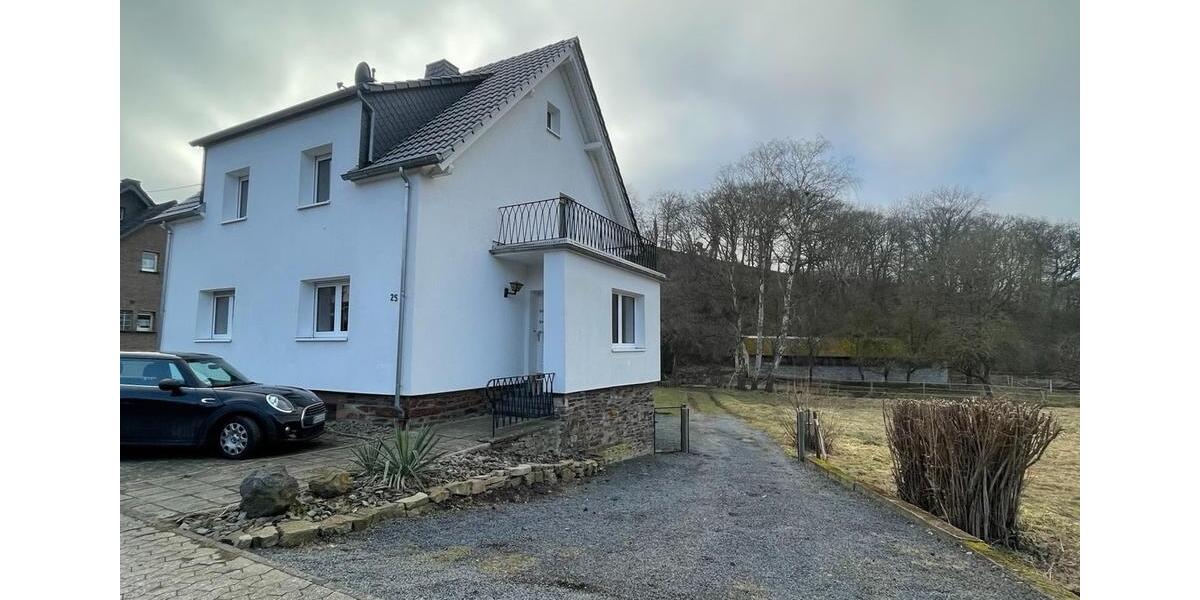 Bauernhaus, Landhaus Wassenach - 5 Zimmer, 98 m&sup2;, 1.750&euro; | Angebot:27598409