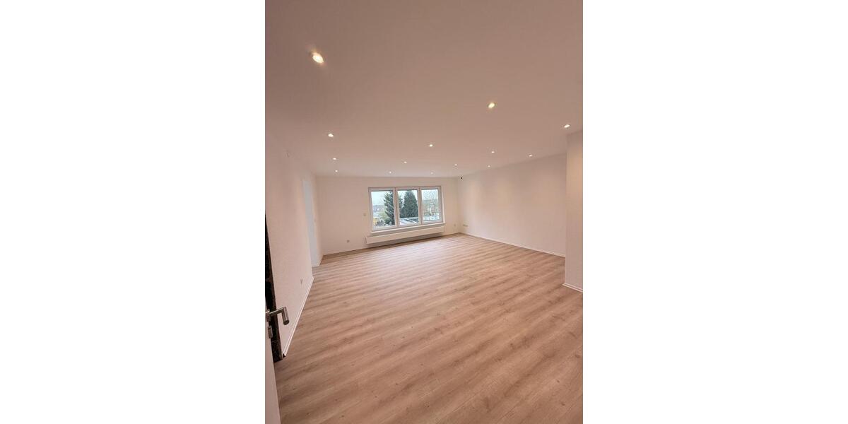 Etagenwohnung Kleinmaischeid - 4 Zimmer, 135 m&sup2;, 1.215&euro; | Angebot:25256837