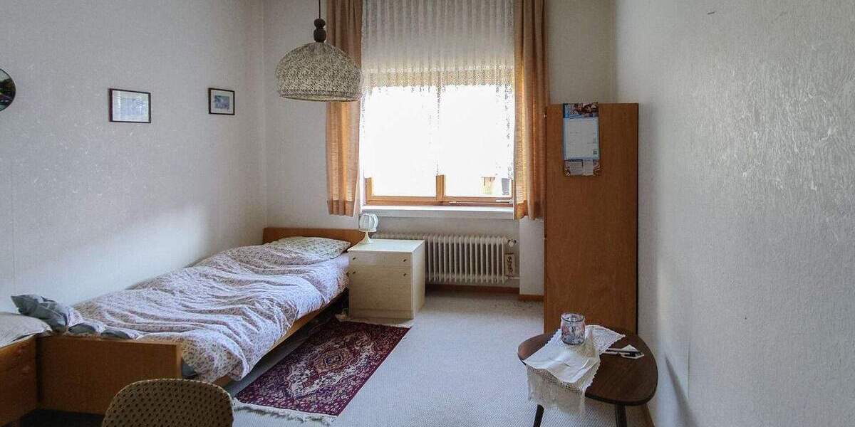 Mehrfamilienhaus, Wohnhaus Freirachdorf - 1 Zimmer, 317 m&sup2;, 329.000&euro; | Angebot:25691934