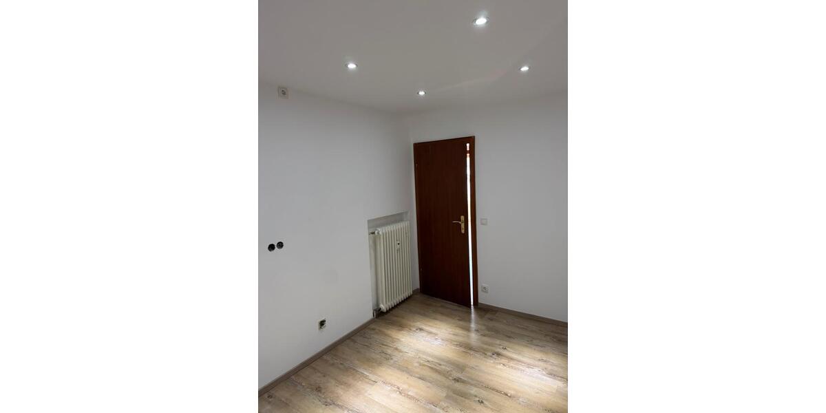 Etagenwohnung Linz am Rhein - 3 Zimmer, 90 m&sup2;, 900&euro; | Angebot:25659928