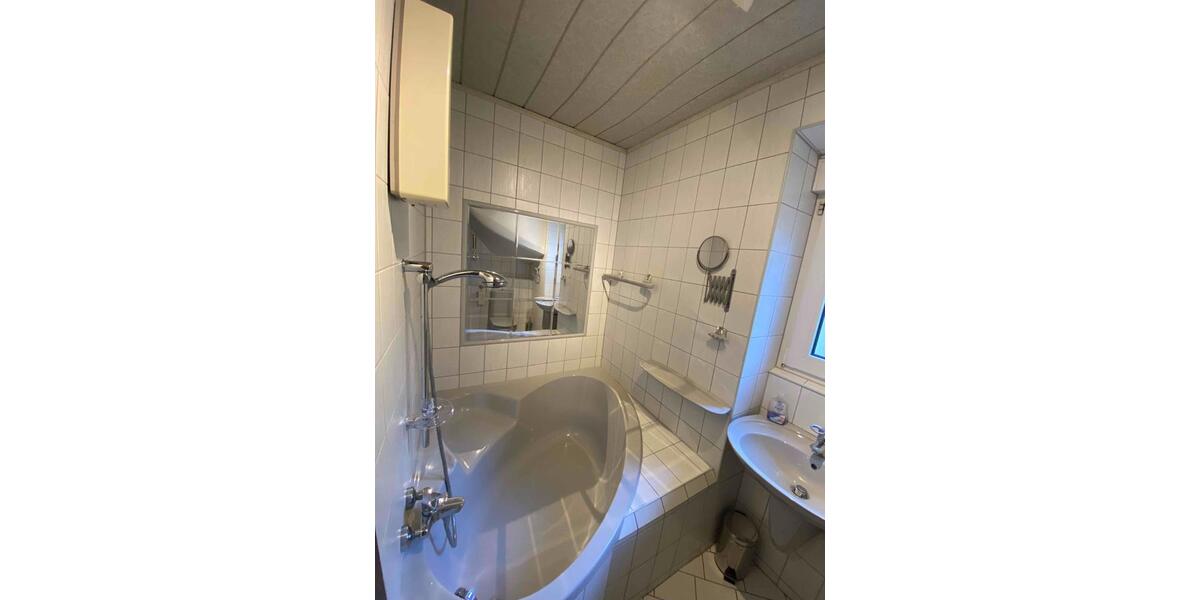 Einfamilienhaus Nickenich - 9 Zimmer, 175 m&sup2;, 449.000&euro; | Angebot:25171397