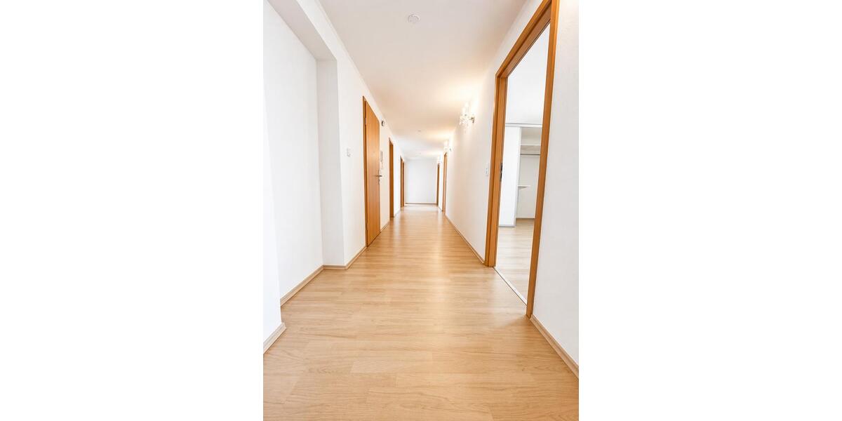 Etagenwohnung Neuwied - 6 Zimmer, 150 m&sup2;, 1.300&euro; | Angebot:26665537