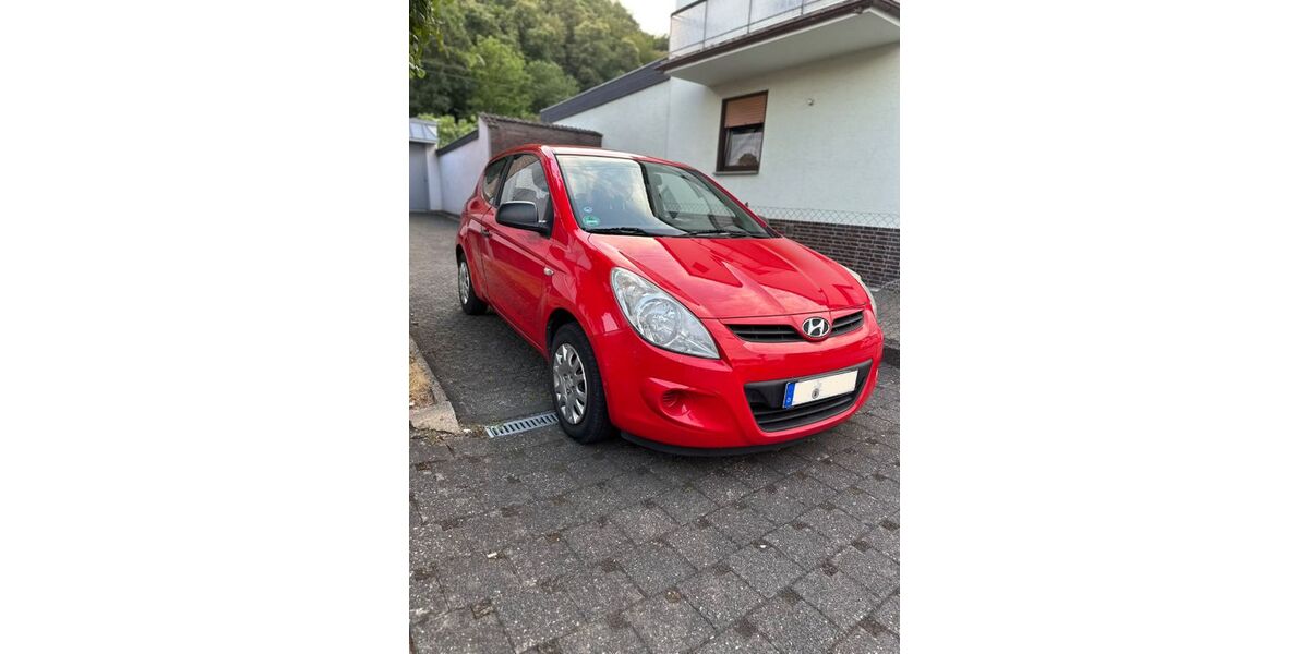 Hyundai i20 143.781 km 3.499 &euro; Bad Breisig 53498