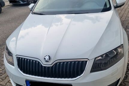 Skoda Octavia 153.000 km 11.950 &euro; Urbar 56182