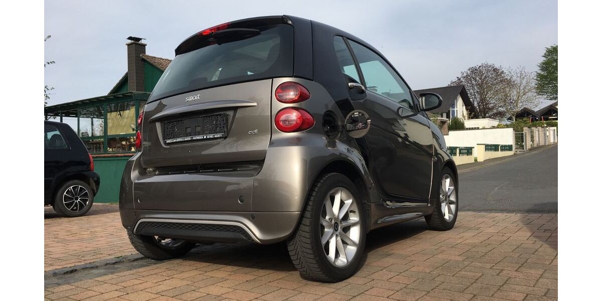 Smart ForTwo 128.500 km 9.999 &euro; Neustadt Wied 53577