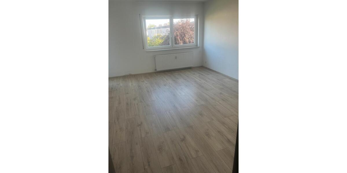 Etagenwohnung Neuwied - 4 Zimmer, 90 m&sup2;, 900&euro; | Angebot:26626120