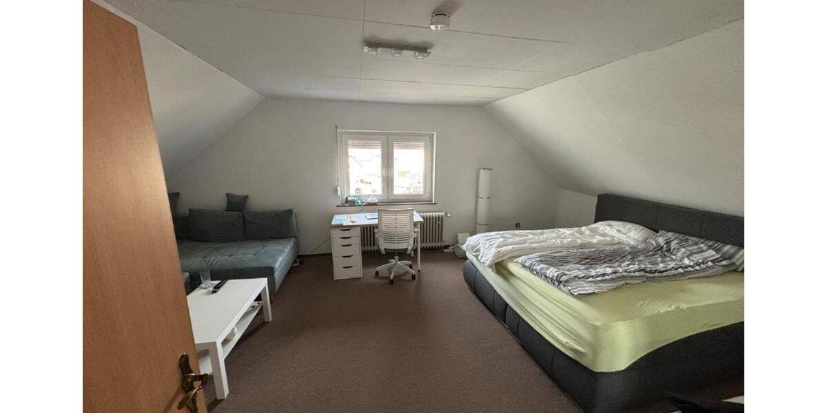 Dachgeschoßwohnung Urbach - 1 Zimmer, 42 m&sup2;, 385&euro; | Angebot:25248880