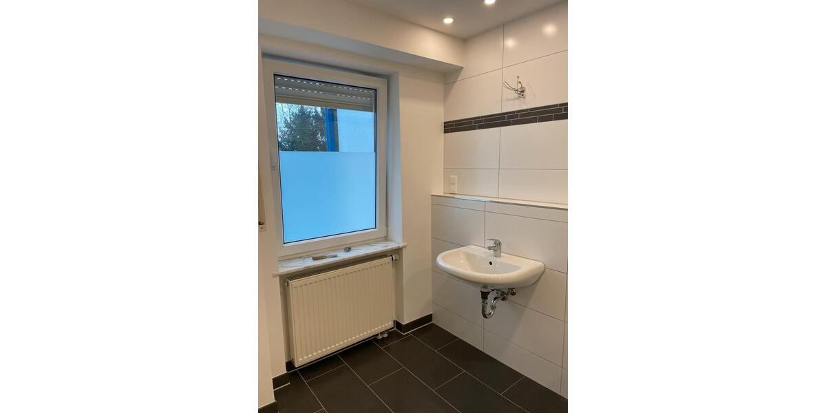 Etagenwohnung Neuwied - 3.5 Zimmer, 101 m&sup2;, 900&euro; | Angebot:25546343