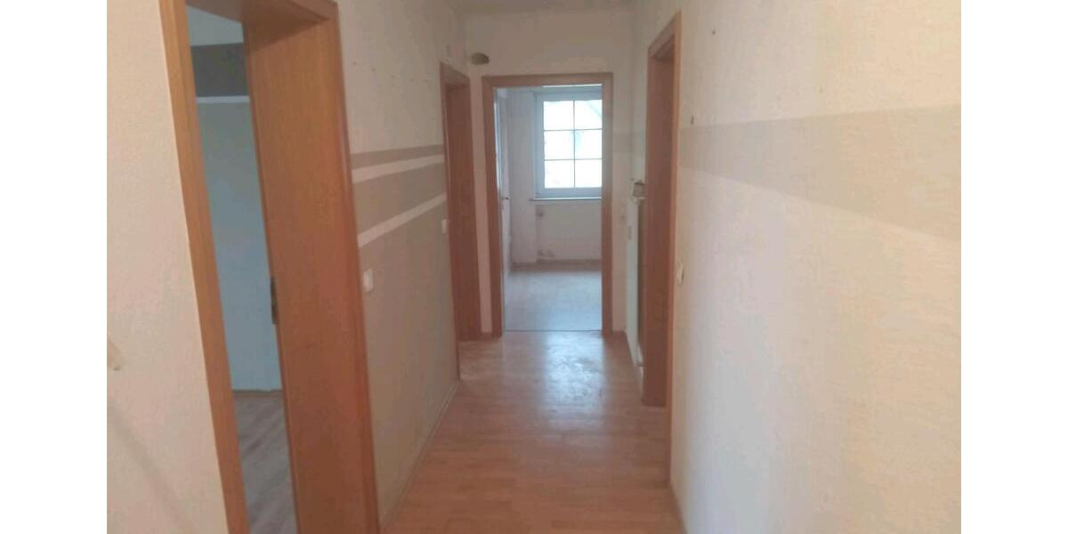 Etagenwohnung Ötzingen - 3 Zimmer, 100 m&sup2;, 800&euro; | Angebot:25614272