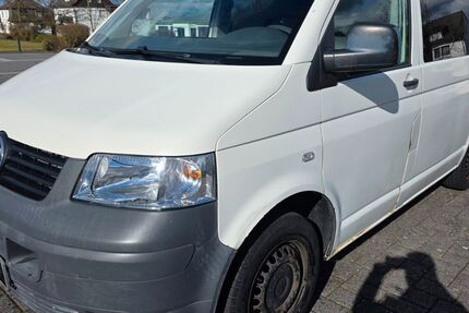 VW T5 Transporter 296.000 km 4.499 &euro; Ebernhahn 56424