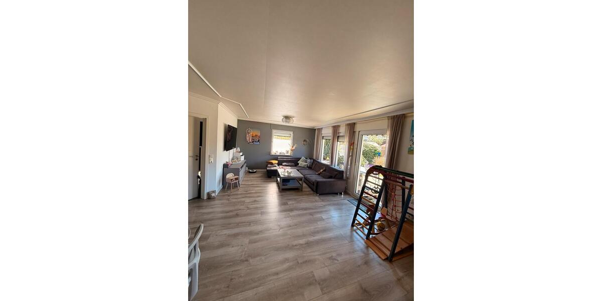 Einfamilienhaus Halsenbach - 4 Zimmer, 130 m&sup2;, 330.000&euro; | Angebot:26080077