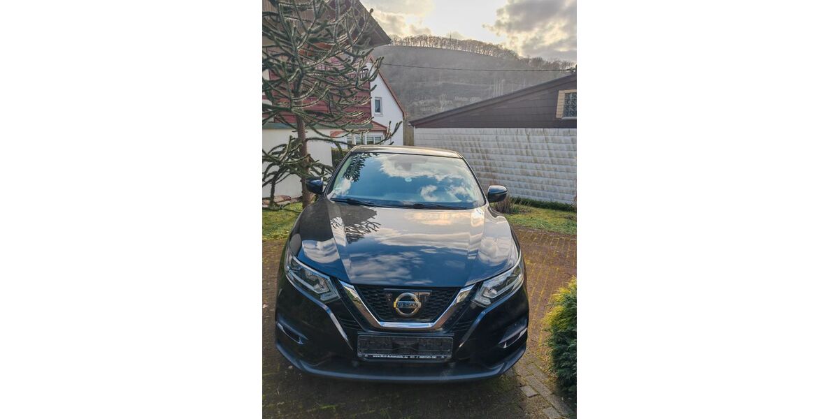 Nissan Qashqai 128.957 km 9.900 &euro; Dausenau 56132