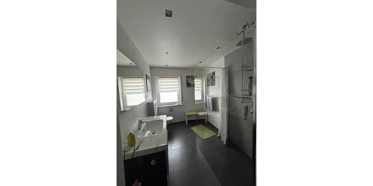 Dachgeschoßwohnung Ötzingen - 3 Zimmer, 87 m&sup2;, 750&euro; | Angebot:25407951