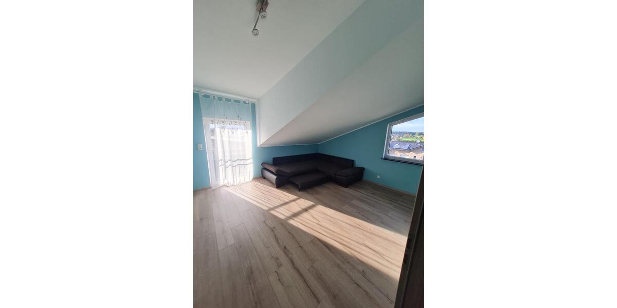 Reihenhaus Asbach - 7 Zimmer, 150 m&sup2;, 460.000&euro; | Angebot:24836110