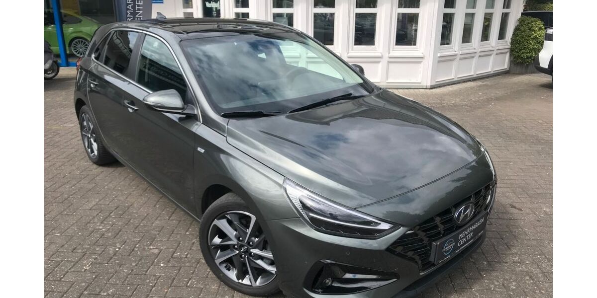 Hyundai i30 16.031 km 23.490 &euro; Oberlahr 57641