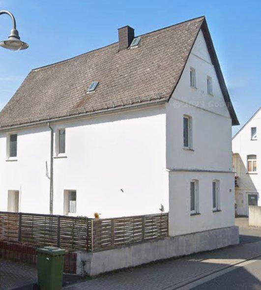 Einfamilienhaus Höhr-Grenzhausen Grenzhausen - 5 Zimmer, 153 m&sup2;, 230.000&euro; | Angebot:26997462