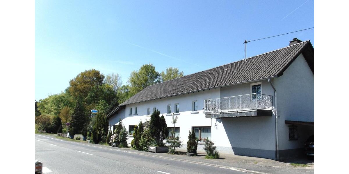 Einfamilienhaus Windhagen - 7 Zimmer, 390 m&sup2;, 695.000&euro; | Angebot:25893396