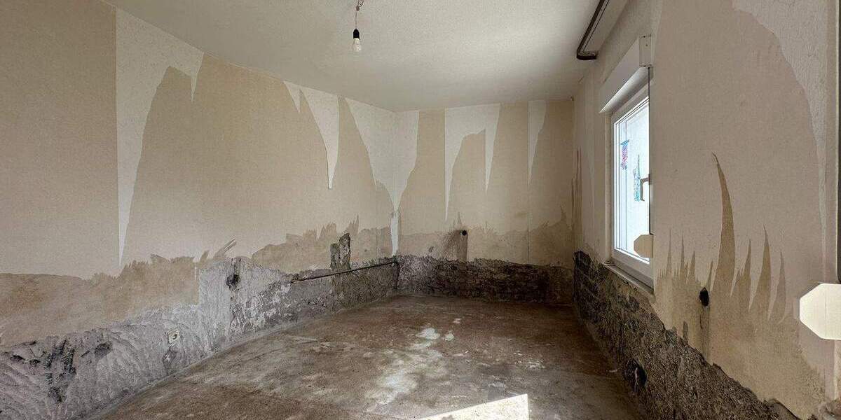 Einfamilienhaus Bad Neuenahr-Ahrweiler / Ahrweiler Ahrweiler - 8 Zimmer, 200 m&sup2;, 345.000&euro; | Angebot:25775788