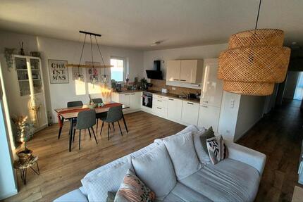 Wohnung Großmaischeid - 3 Zimmer, 106 m&sup2;, 985&euro; | Angebot:25860000