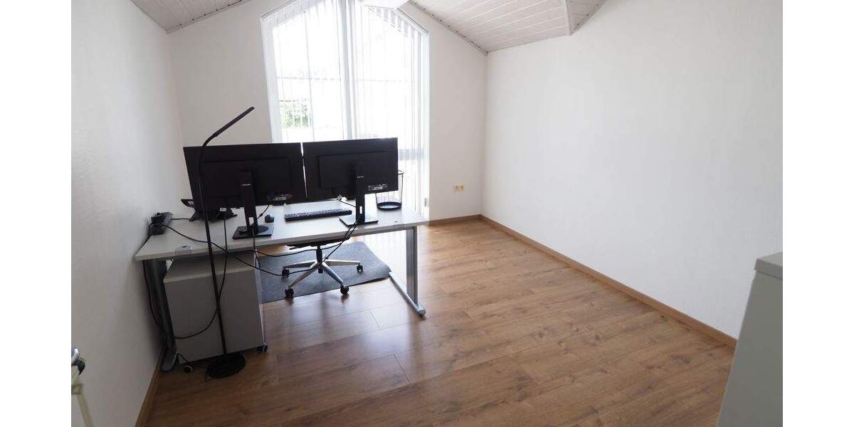 Einfamilienhaus Helferskirchen - 1 Zimmer, 284 m&sup2;, 649.000&euro; | Angebot:25770008