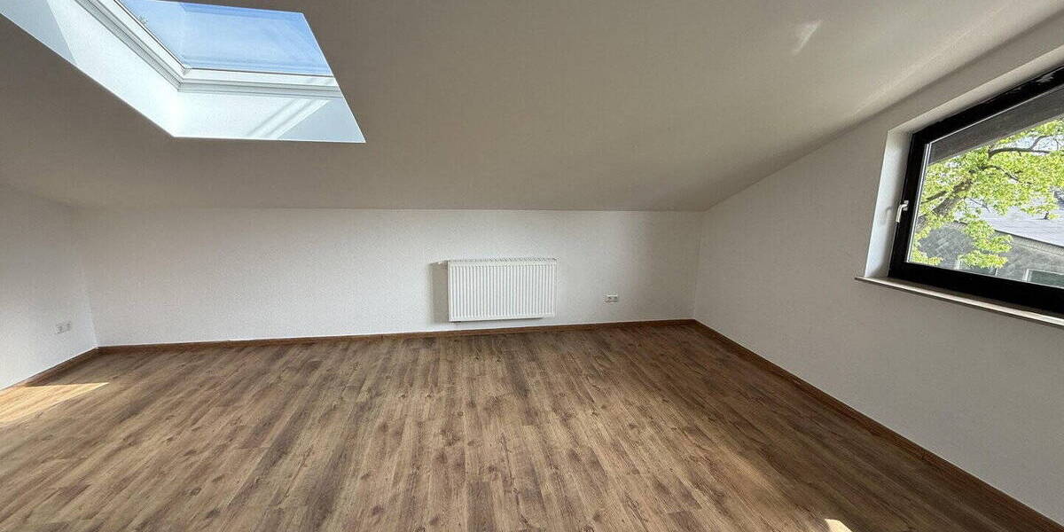Einfamilienhaus Ransbach-Baumbach Baumbach - 1 Zimmer, 255 m&sup2;, 2.250&euro; | Angebot:26550261