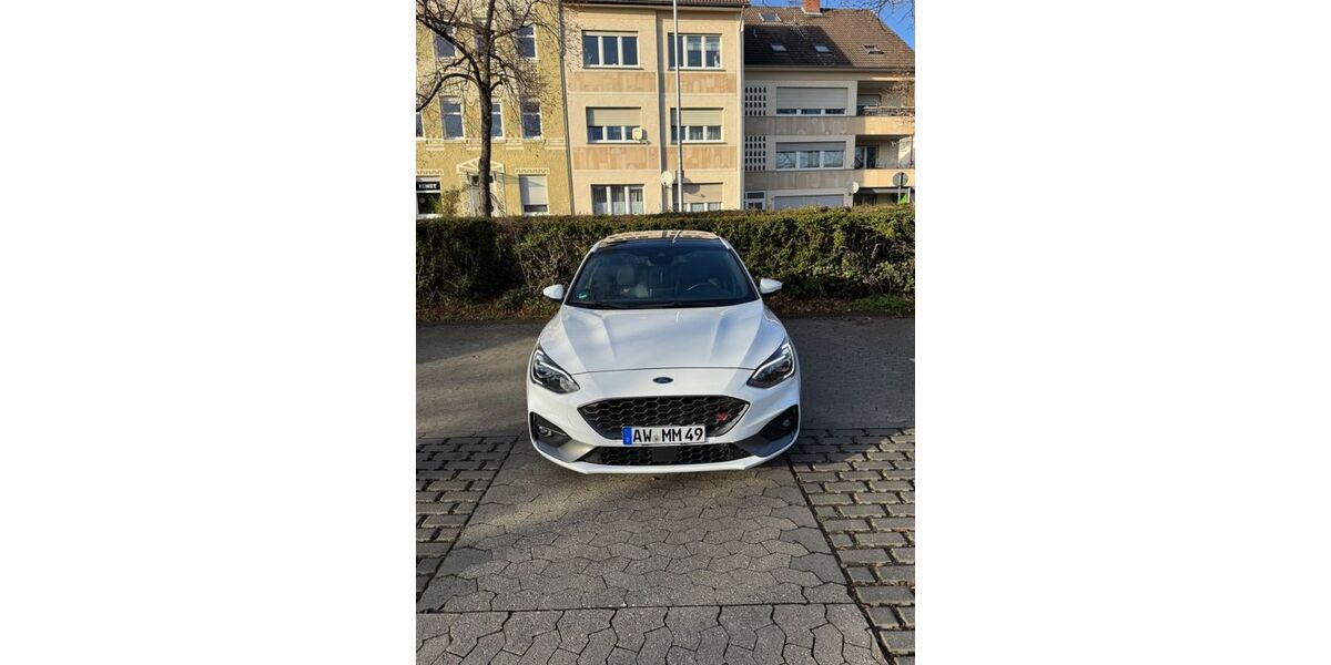 Ford Focus 105.800 km 19.300 &euro; Sinzig 53489