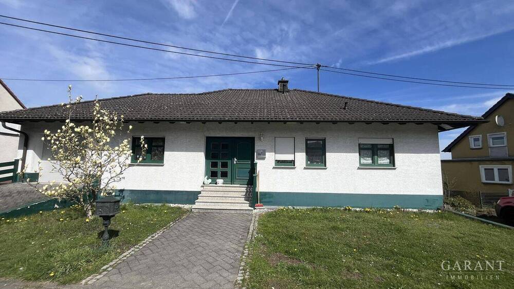Etagenwohnung Neustadt/Wied Hombach - 4 Zimmer, 130 m&sup2;, 1.250&euro; | Angebot:26672233
