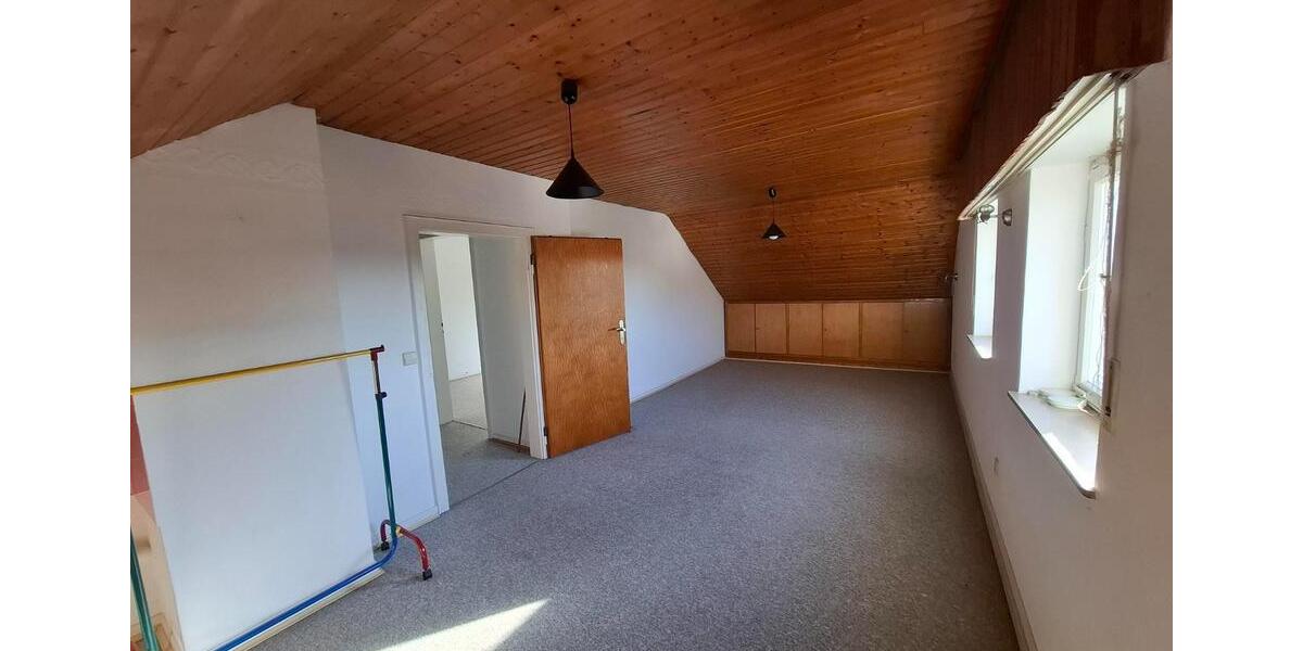 Reihenhaus Koblenz Arenberg-Immendorf - 9 Zimmer, 137 m&sup2;, 335.000&euro; | Angebot:25828170