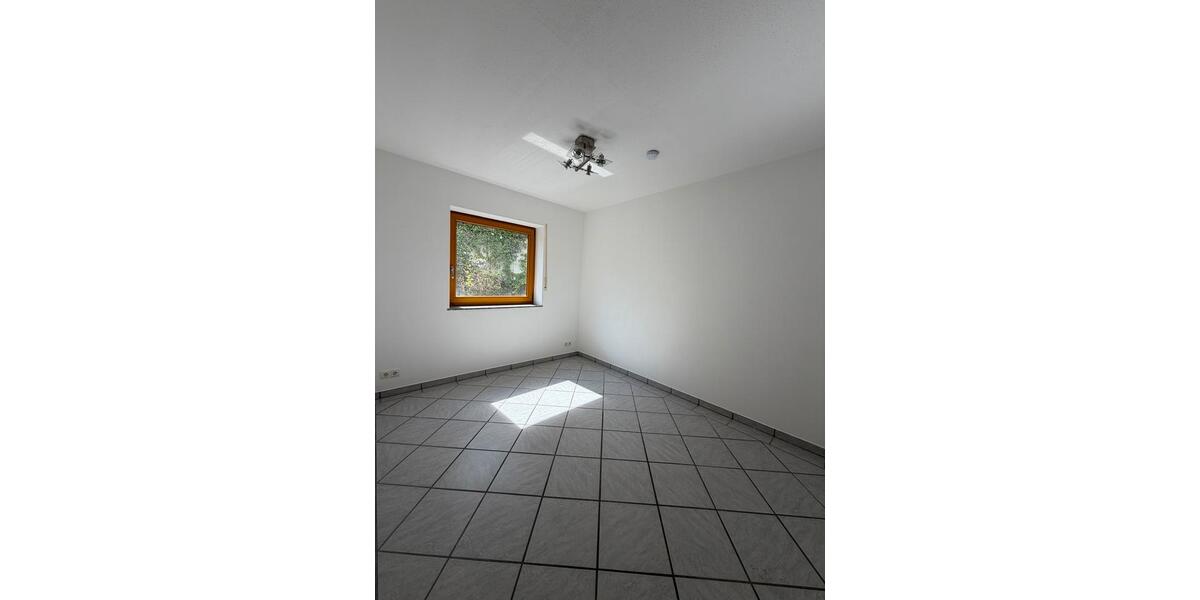 Etagenwohnung Hillscheid - 2 Zimmer, 50 m&sup2;, 470&euro; | Angebot:26407024