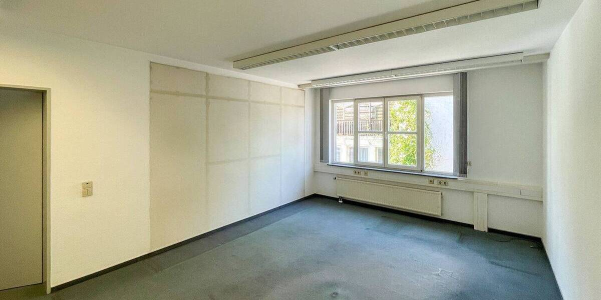 Gewerbeobjekt Rengsdorf - 6 Zimmer, 143 m&sup2;, 1.250&euro; | Angebot:25819916