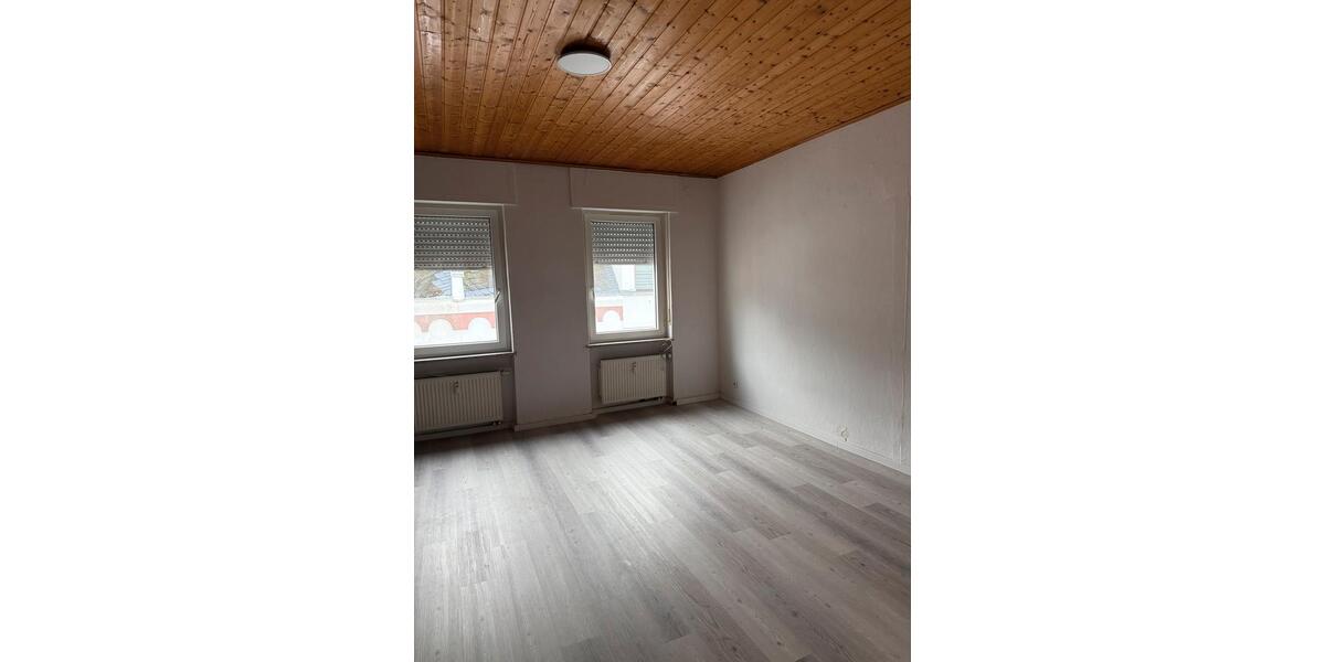 Etagenwohnung Vallendar - 3 Zimmer, 70 m&sup2;, 1.000&euro; | Angebot:25182762