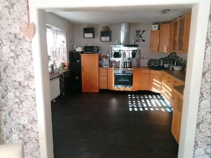 Einfamilienhaus Oberdreis - 7 Zimmer, 200 m&sup2;, 239.000&euro; | Angebot:25614199