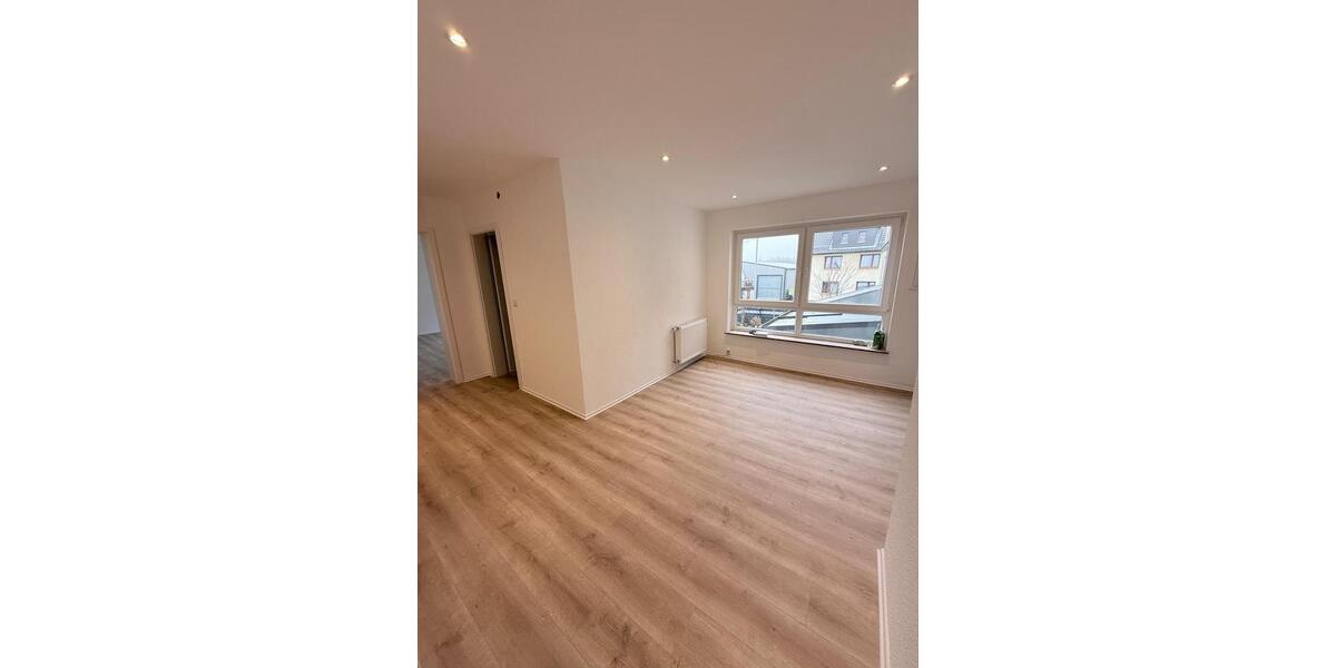 Etagenwohnung Kleinmaischeid - 4 Zimmer, 135 m&sup2;, 1.215&euro; | Angebot:25256837