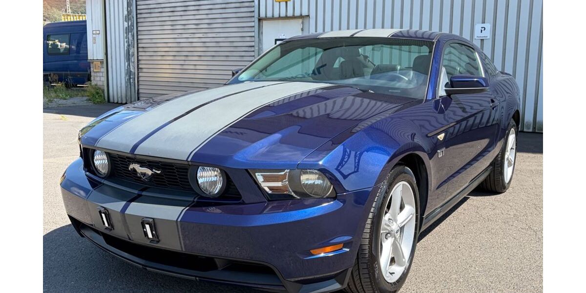 Ford Mustang 192.881 km 11.900 &euro; Linz am Rhein 53545