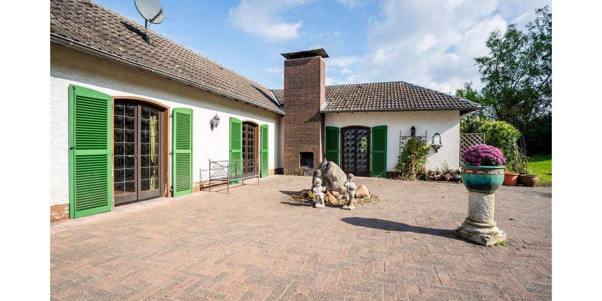 Einfamilienhaus Neustadt (Wied) Eilenberg - 6 Zimmer, 303 m&sup2;, 568.000&euro; | Angebot:25686401