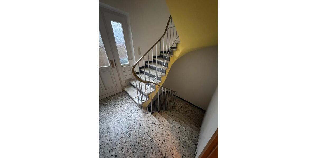 Mehrfamilienhaus, Wohnhaus Neuwied - 9 Zimmer, 207 m&sup2;, 395.000&euro; | Angebot:25795050