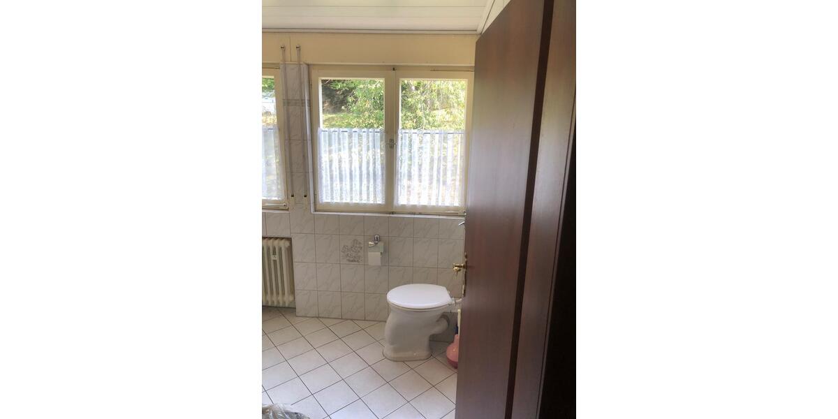 Einfamilienhaus Dahlheim - 6 Zimmer, 155 m&sup2;, 350.000&euro; | Angebot:25261226